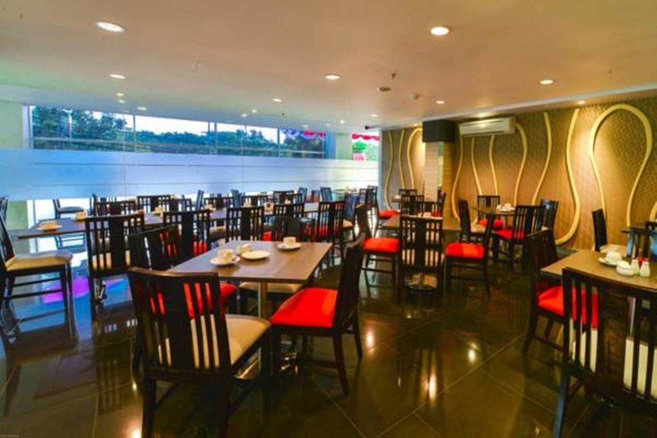 D'Hotel Jakarta Eksteriør bilde