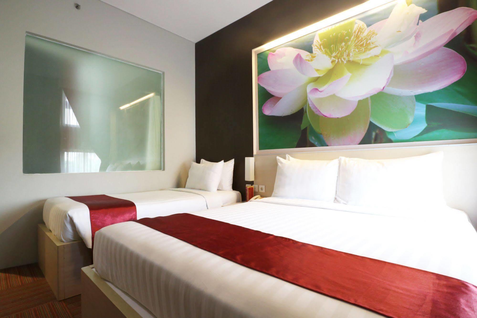 D'Hotel Jakarta Eksteriør bilde