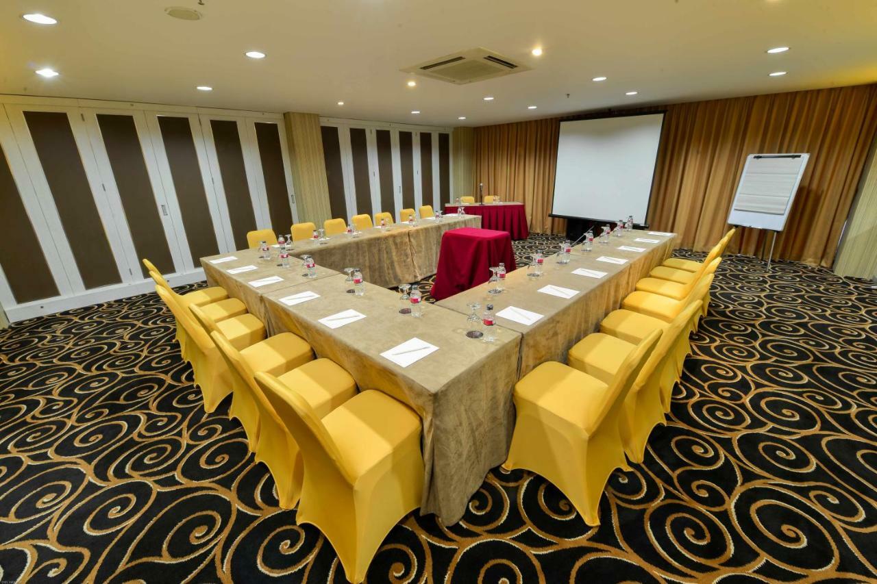 D'Hotel Jakarta Eksteriør bilde
